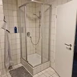 Lägenhet 40 M2 Ost Mit Balkon 8 Min By Car To Expo Modern Highspeed Wlan Quiet And