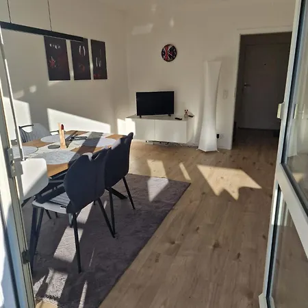 40 M2 Ost Mit Balkon 8 Min By Car To Expo Modern Highspeed Wlan Quiet And * نورنبيرغ