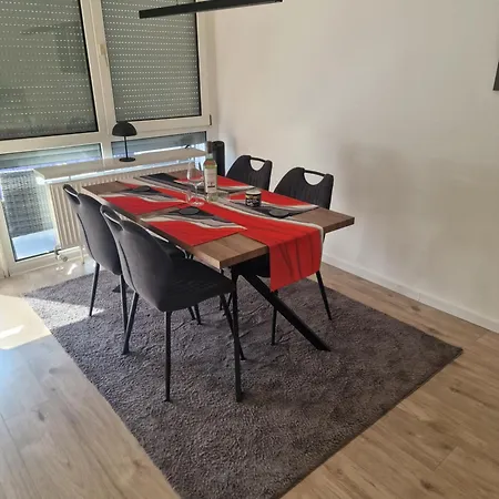 40 M2 Ost Mit Balkon 8 Min By Car To Expo Modern Highspeed Wlan Quiet And * Nuremberg
